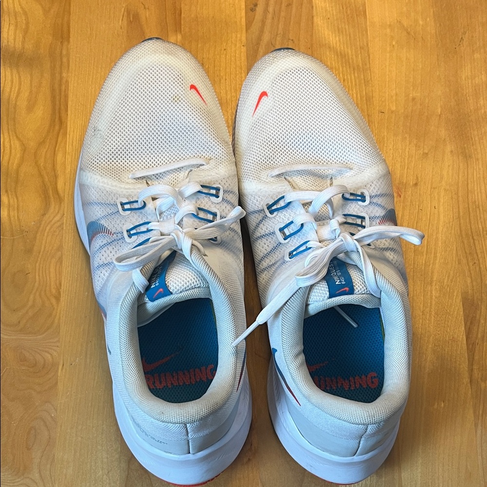 Nike White and Red Men's Athletic Shoes